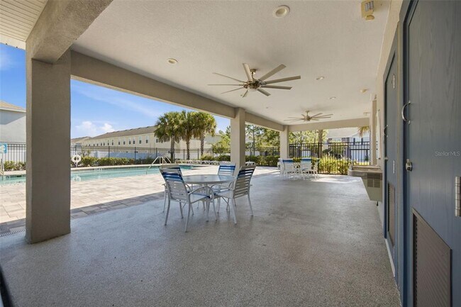 Building Photo - 9649 Tocobaga Pl