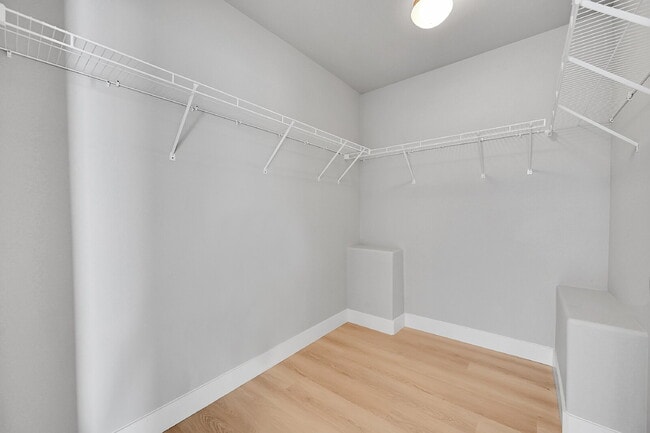 Building Photo - $2,650.00, 5-bed, 3-bed ranch-style home located in Colorado Springs with a large back yard.