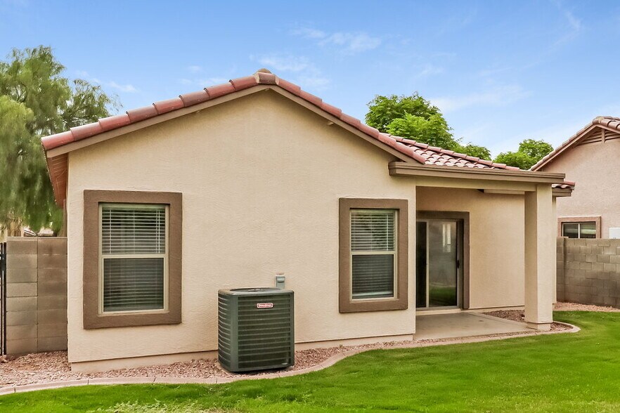 Building Photo - 15316 W Cortez St