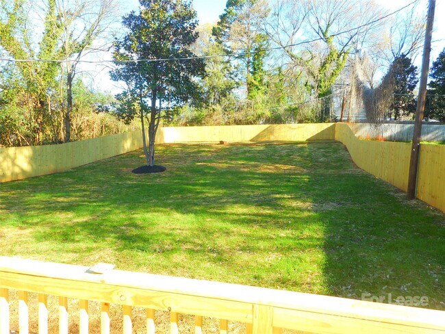 Building Photo - 1336 Bethel Rd