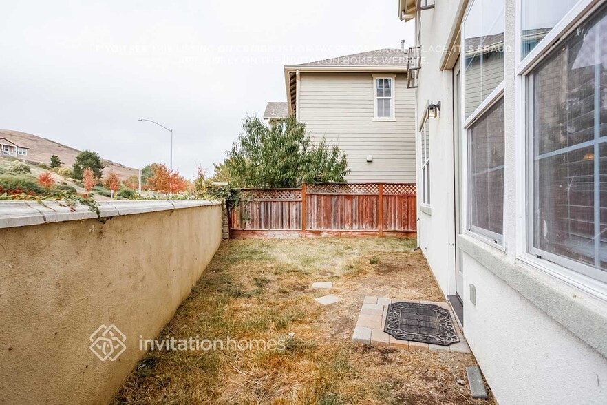 Building Photo - 6277 Newhaven Ln
