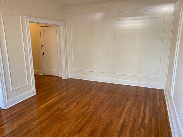 Building Photo - 70 Chiswick Rd