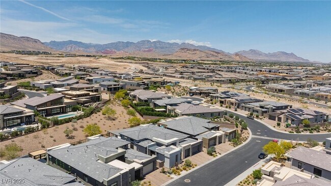 Building Photo - 10927 White Clay Dr