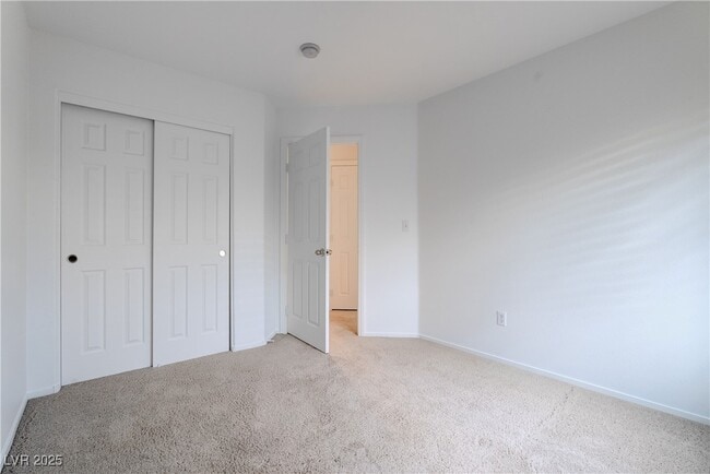 Building Photo - 6348 War Emblem Ct