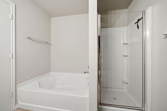 Building Photo - Easy Living with Wood Floors & Fireplace – Royse City, TX
