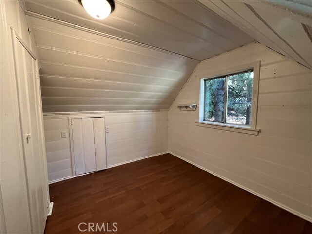 Building Photo - 782 N Village Ln