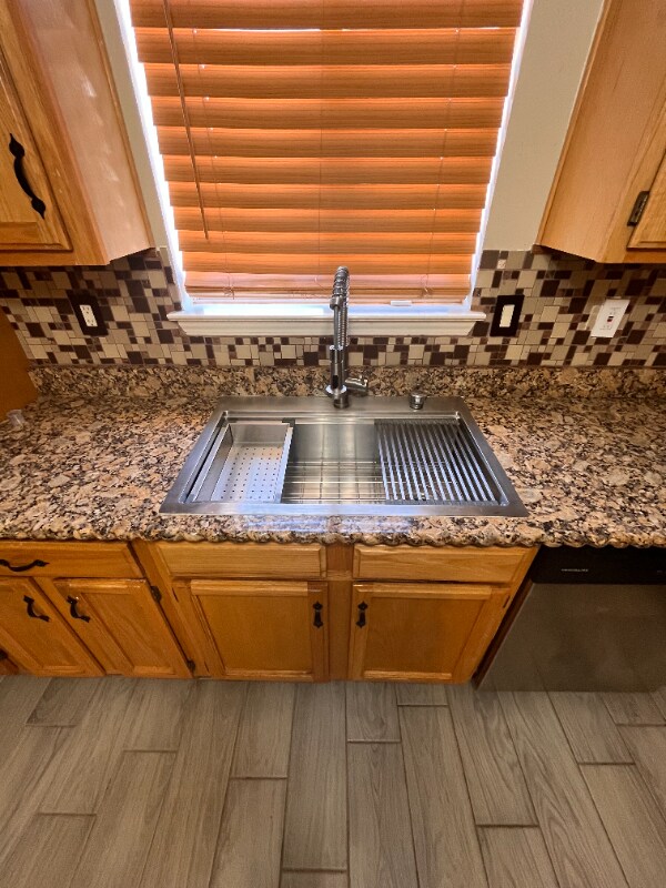 Building Photo - 2365 Tierra Humeda Dr