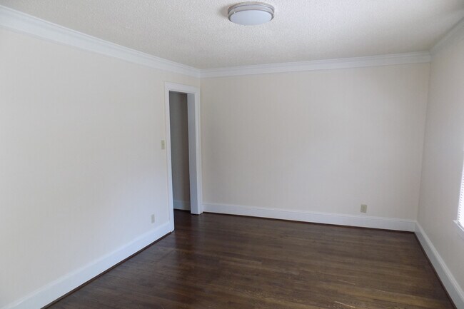 Building Photo - 1601 Pecan Ave
