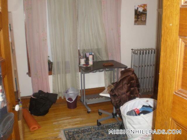 Building Photo - 174 St Alphonsus St