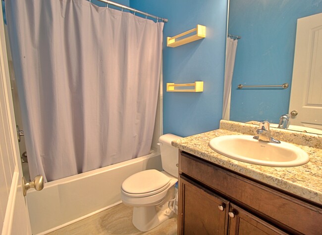 Building Photo - 50 Sunflower Cir NE