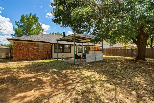 Building Photo - 2842 Rex Allen Dr