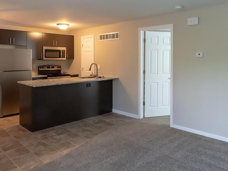 Wilson.Ave.Interior.1 - 3514 Wilson Ave