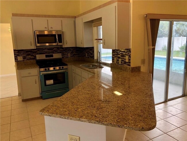 Building Photo - 369 Sterling Dr