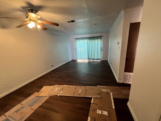 Building Photo - 2321 Banyan Way