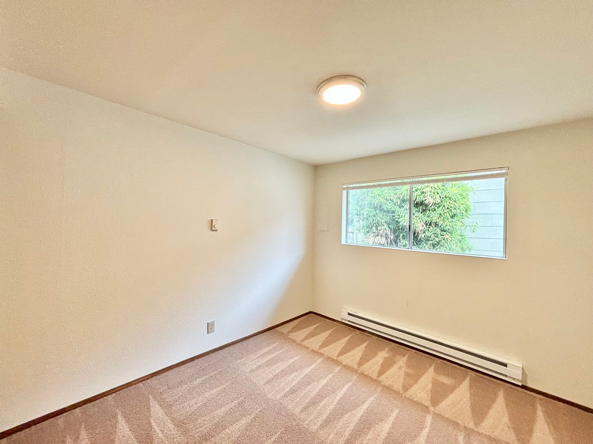 Building Photo - 4061 28th Ave SW