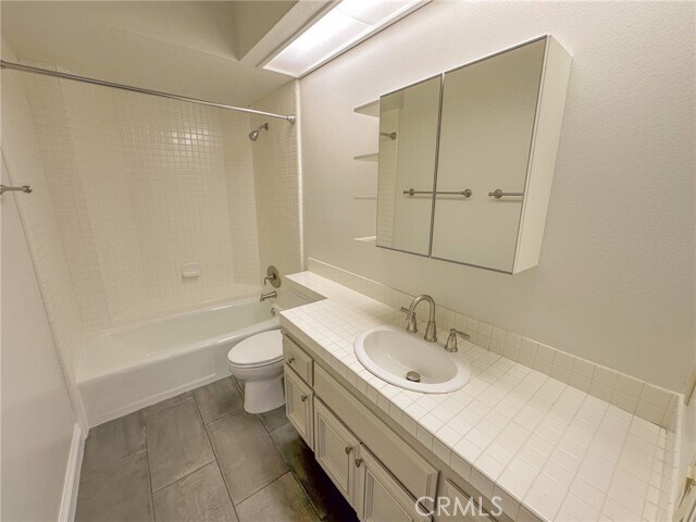Building Photo - 26595 Sierra Vista