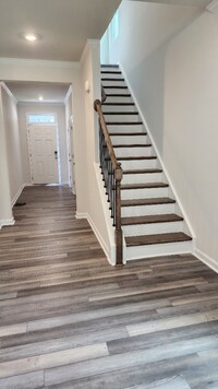 Building Photo - 1520 Foal Run Trl