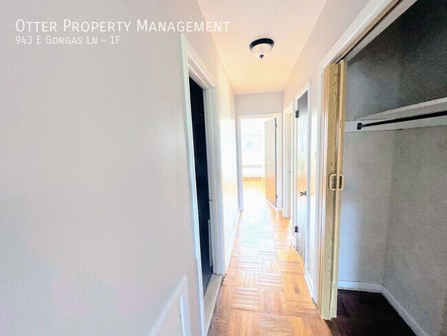 Building Photo - 943 E Gorgas Ln