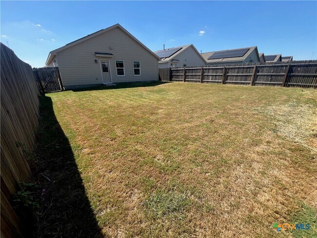 Building Photo - 2831 Rosefinch