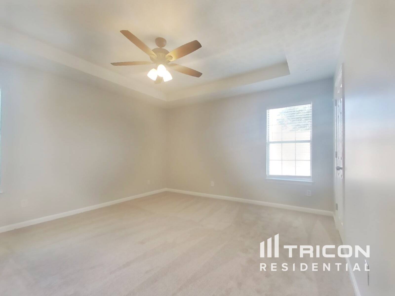 Building Photo - 102 Thornwood Dr