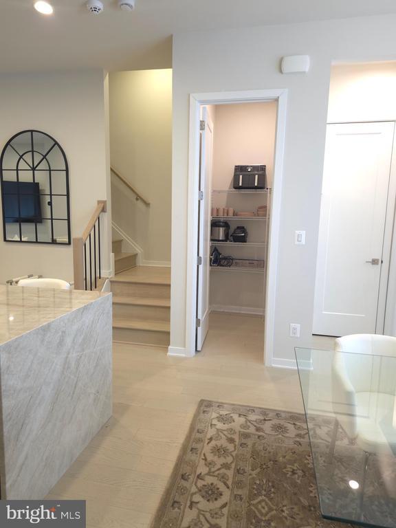 Building Photo - 43433 Wilcox Terrace