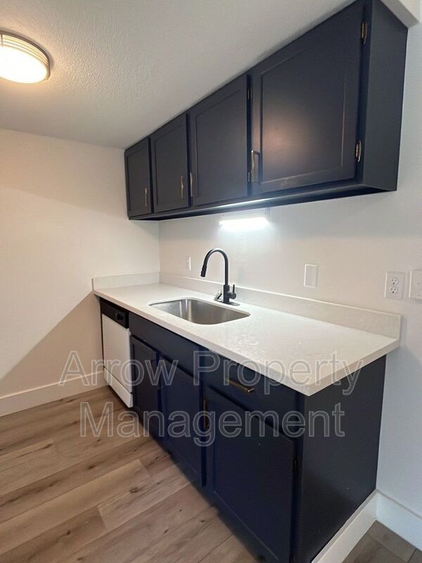Building Photo - 3619 N 60th St