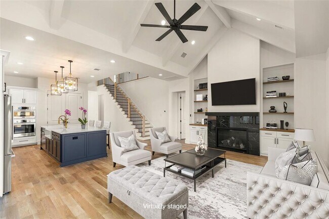 Building Photo - 1038 W 31st St