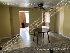 Building Photo - 725 Union St