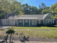 Building Photo - 4615 Gladstone Dr