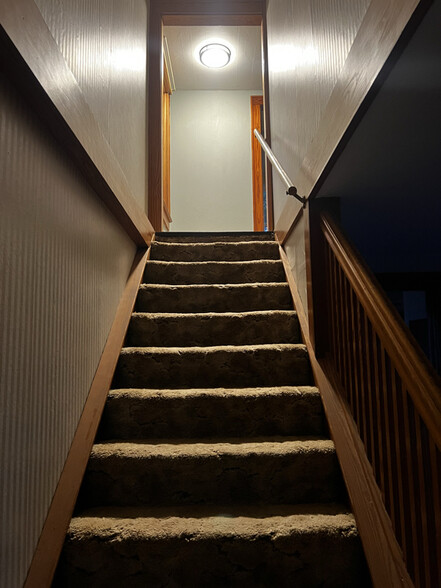Building Photo - 787 Retta Rd