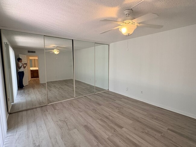 Building Photo - 5584 Malt Dr