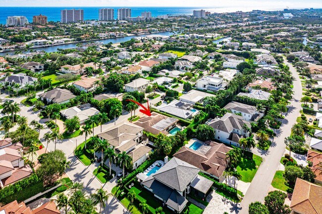 Building Photo - 2121 Areca Palm Rd