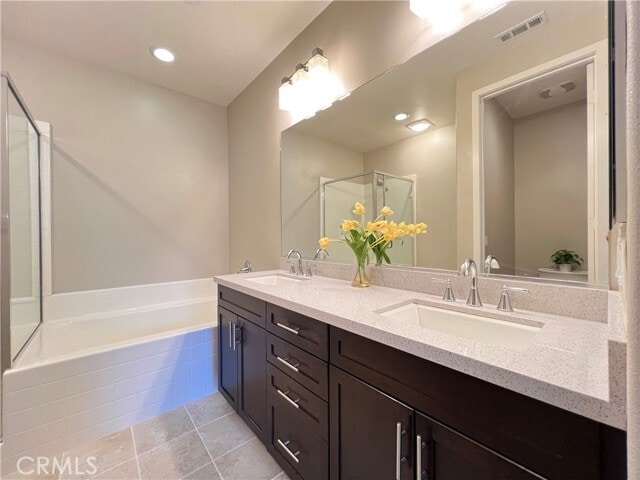 Building Photo - 713 S Azusa Ave