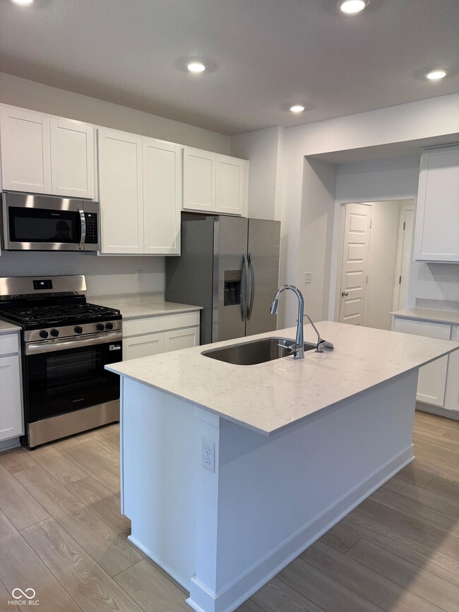 Building Photo - 15174 Swallow Fls Wy