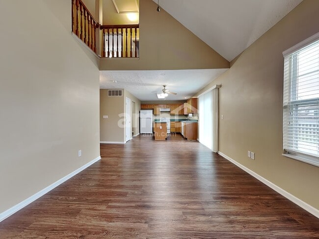 Building Photo - 2145 Blanton Dr