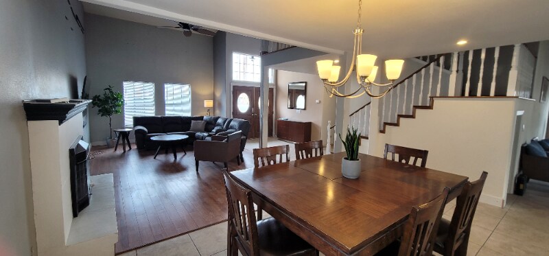 Building Photo - 5709 Avenida Silla