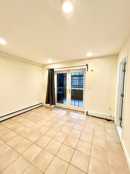 Building Photo - 59 Fort Ave