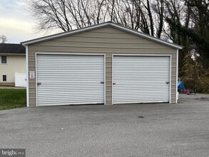 Building Photo - 1806 Johnson Rd