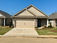 Building Photo - 611 Stillwater Cv