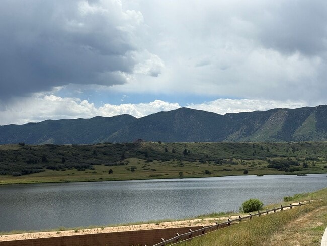 Building Photo - 2392 Pelican Bay Dr