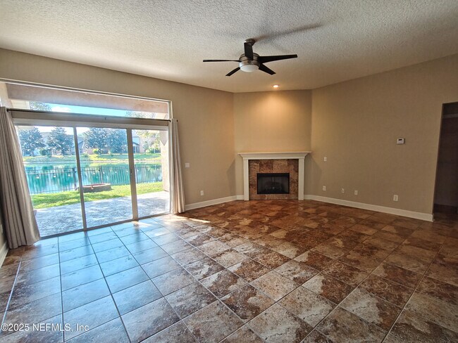 Building Photo - 1505 Majestic View Ln