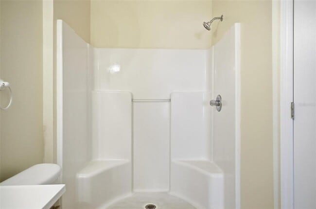 Building Photo - 166 Plainview Dr