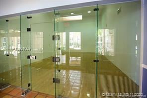 Building Photo - 2 br, 2 bath Condo - 11820 Pines Blvd