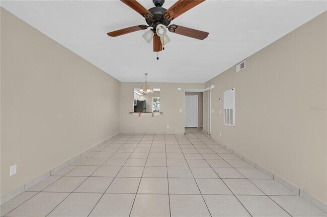 Building Photo - 13829 Timberland Dr
