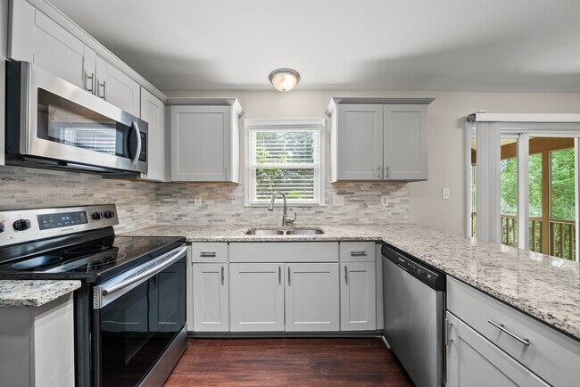 Building Photo - 8324 Bellingham Cir