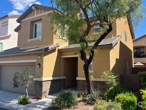 Building Photo - Rooftop Views and 3bed house for rent