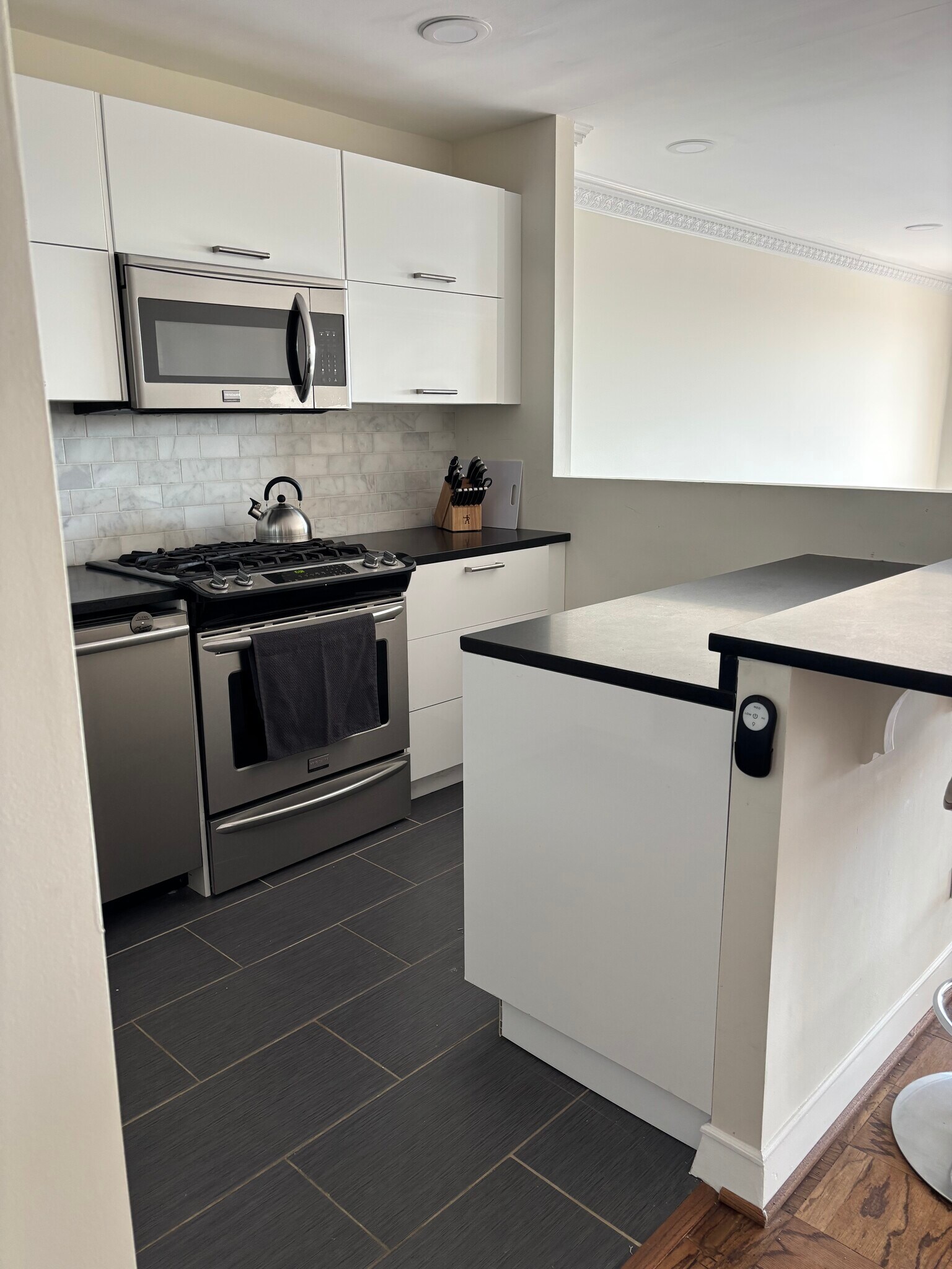 Kitchen - 1200 N Nash St