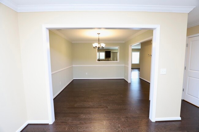 Building Photo - 1761 Nicholas Dr