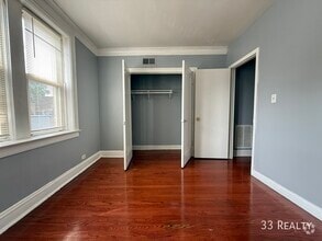 Building Photo - 2751 N Lavergne Ave