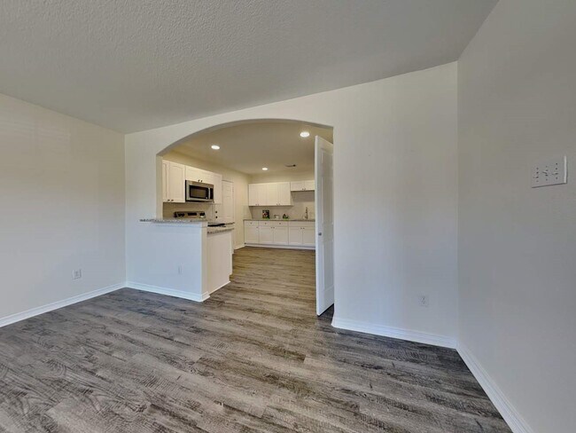 Building Photo - 9122 Prairie Trails Dr